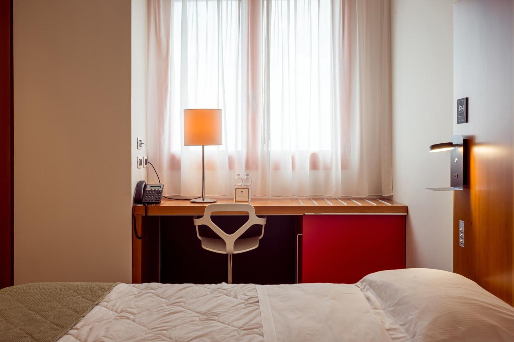 New Ipoint Hotel Сан-Джованни-ин-Персичето Экстерьер фото