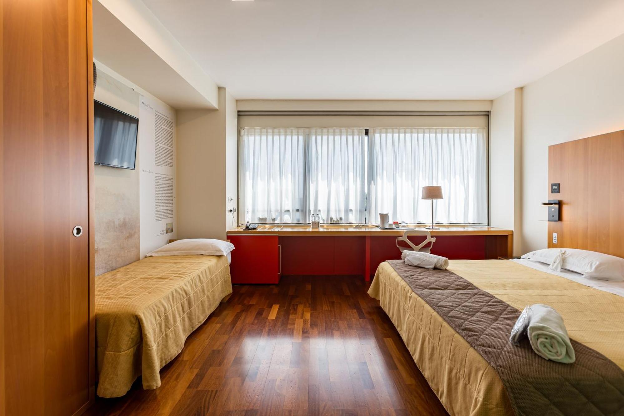 New Ipoint Hotel Сан-Джованни-ин-Персичето Экстерьер фото