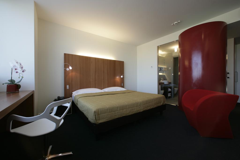 New Ipoint Hotel Сан-Джованни-ин-Персичето Экстерьер фото